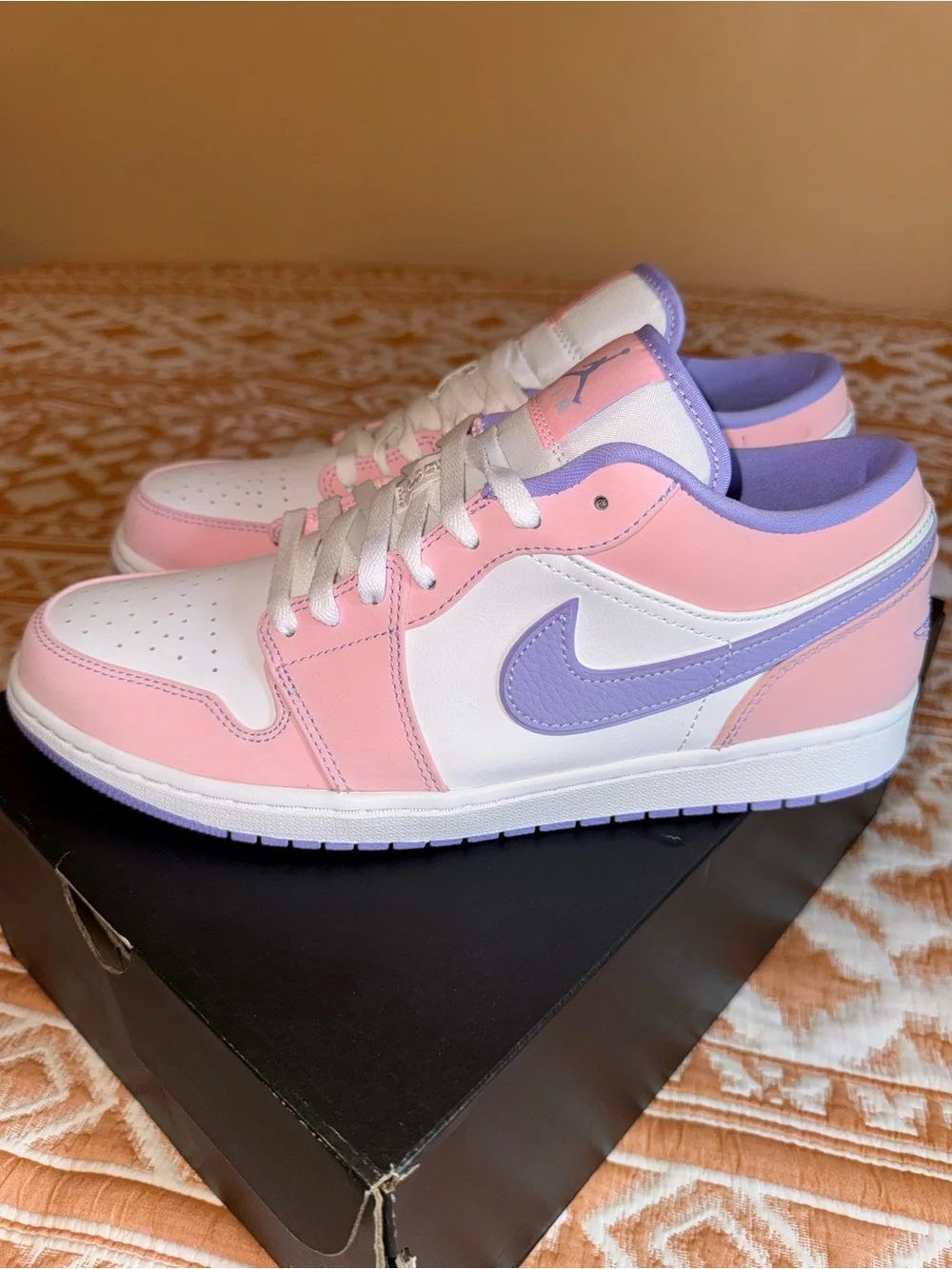 Air Jordan 1 Low SE “Arctic Punch” (arctic punch/purple pulse/white) sz 11.5